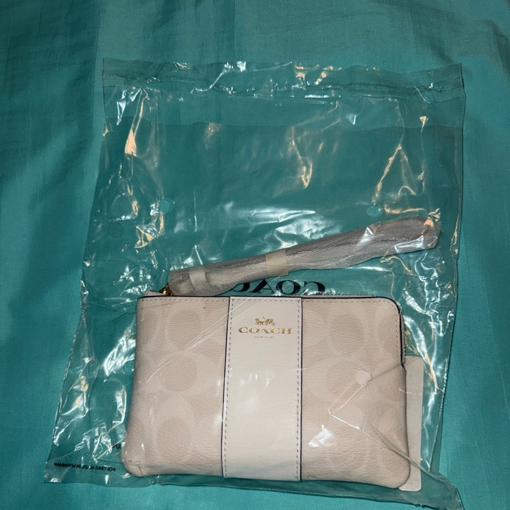 Small Coach Wristlet